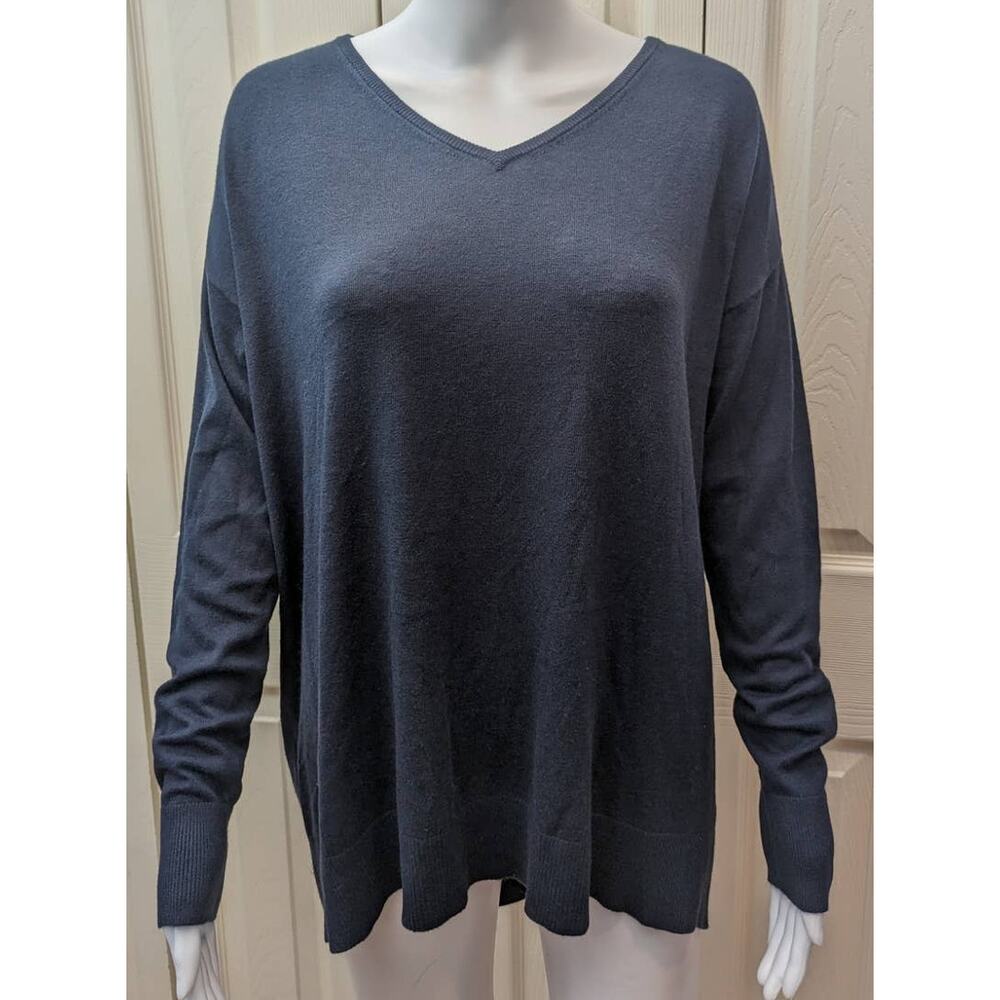 Lou And Grey Shirt Size S Slit Back V-Neck Pullover Sweatshirt Layering Basic